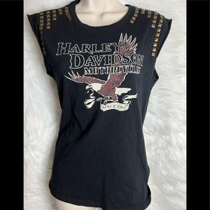 NWOT Harley Davidson black logo shirt in black with metal grommets & cap sleeves